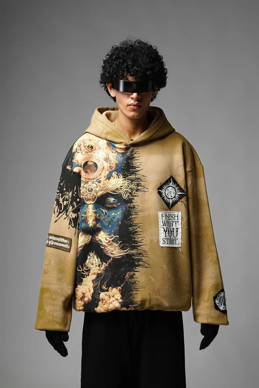 Sweartshirts and Hoodies